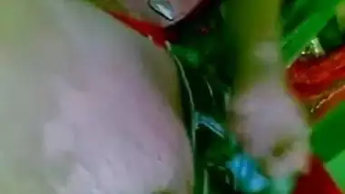 देसी जानवर के सेक्सी जोड़ों चुंबन