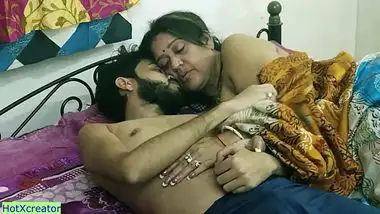 Filthy Desi mom needs her stepson's XXX prick for her moist vagina