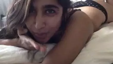 Neighbor Indian bhabhi hidden cam MMS of making sexual fun