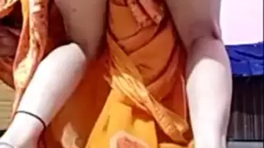 Unsatisfied Village bhabhi