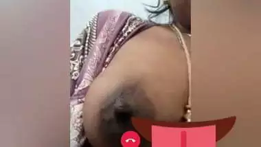 amirtha boob show