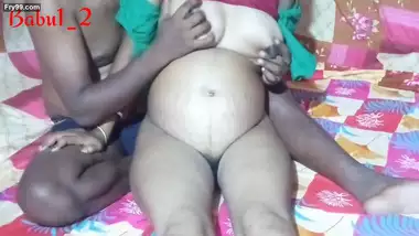 Pregnant desi aunty ka jabardast chudai India aunty