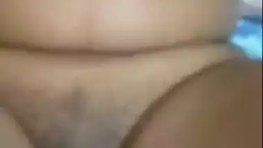 Horny bhabhi fingering on video call