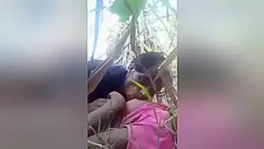 Exclusive- Desi Village Lover Boob Sucking And Outdoor Sex