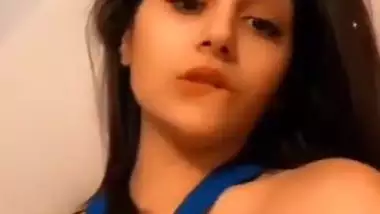 Cute paki girl showing single side