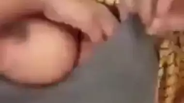 Mallu with bigboobs show videocall vid