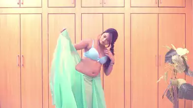 Swathi Naidu Nude Cat Walk – Movies