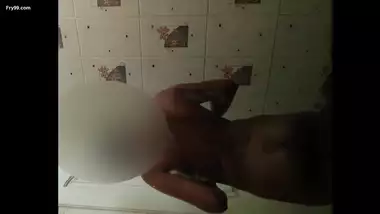 Dark Skin Wife In Shower – Movies