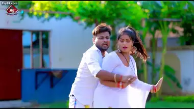 Hot bhojpuri song