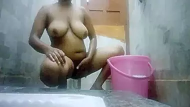 Desi Girl Bathing