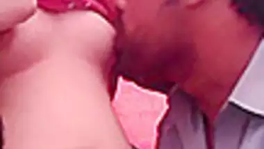 Kashmiri Lovers Ki Romance And Boob Sucking