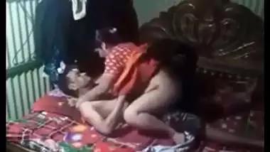 Desi madam ji fucked hardcore his customer when her husband was not at home