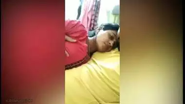 Deshi couple in a hotel room having sex