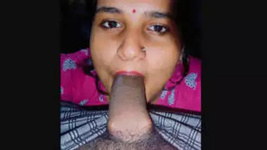 Desi Hot Boudi Sucking Dick