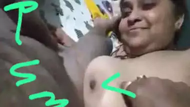 Horny Bhabhi Updates Nicely Sucking Part 1