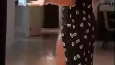 sexy desi dancing