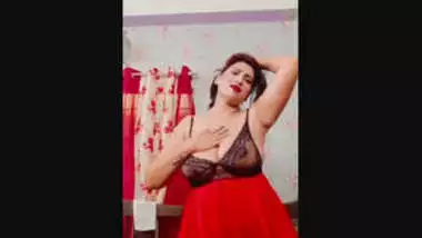 Super Horny Bhabhi Boobs Visible