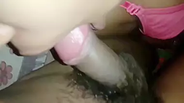 Indian Girlfriend Suck Cock