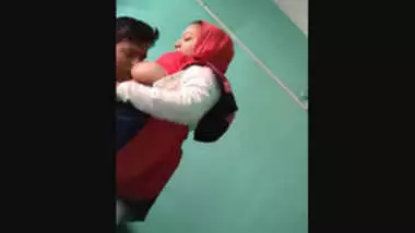 Hijabi girl fucked by boyfriend