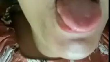 Horny Punjabi Bhabhi Showing Pussy