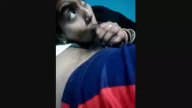 Sexy indian boudi giving blowjob