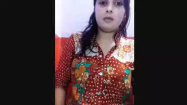 Cute Desi Girl Record Nude selfie