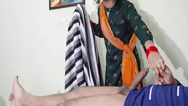 Desi bf video of a slut maid sucking her sahabji’s dick