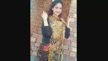 Paki Hot Girl showing 18 Clips Merged