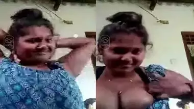 Tamil girl teasing big boobs viral show on call