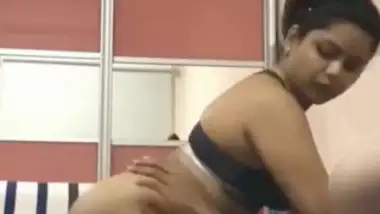 Big ass Mallu wife knows pro riding