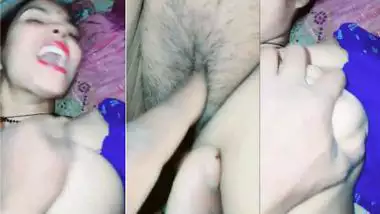 Husband rubs wife’s pussy in desi sex video